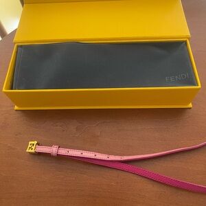 Fendi two toned Pink belt with Gold FF Buckle. Total length 36”. 🩷